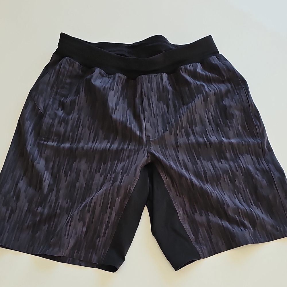 Lululemon Men's Athletic Black Patterned Shorts